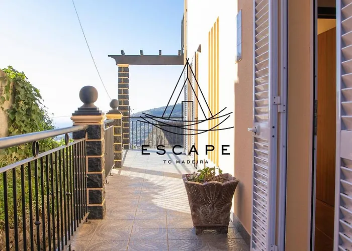 Casa Lucas By Escape To Madeira Arco da Calheta (Madeira)